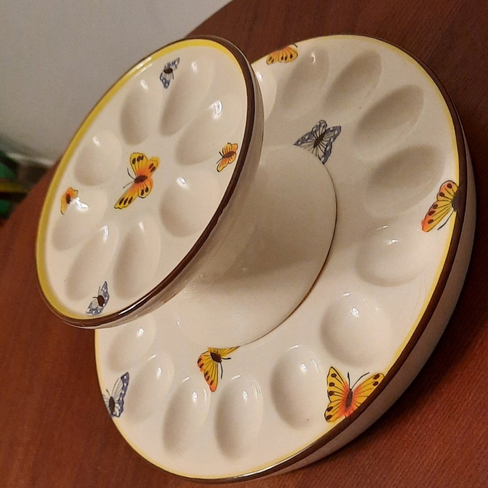 BUTTERFLIES 🦋 🦋 🦋 - Picture 2 of 4